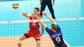 Нашим надо опасаться Зайцева.  Зайцеву - домашнего проклятия