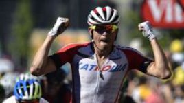 "Катюша" выиграла первый этап "Тур де Франс" за четыре года