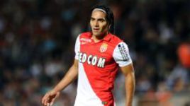 Фалькао уйдет в "Ливерпуль".  Пять трансферных слухов дня