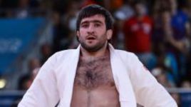 30 июля 2012 года. Лондон. Мансур ИСАЕВ побеждает японца Рики НАКАЮ в олимпийском финале категории до 73 кг.