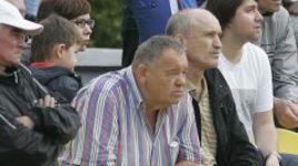 Как Толстых запретил  за трансфер сахаром расплачиваться