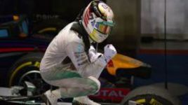 Хэмилтон выходит в лидеры