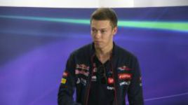 Даниил Квят:  "С Риккьярдо будем соперничать, улыбаясь"