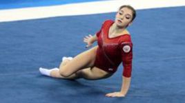 На золотом горбу сидели...