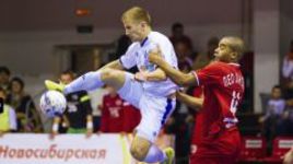 "Сибиряк" потерпел первое поражение