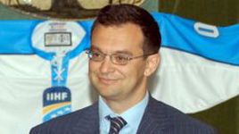 Петр Макаренко: "Толстых врет!"