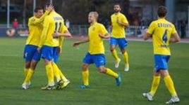 "Луч" примет "Томь" в 15.00 по местному времени и в 8 утра - по московскому.