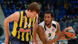 Полматча "Нижний" сражался с "Фенером" на равных