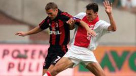 "Аякс". Дом, где выросли Промес, Бюттнер и Буссуфа