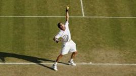 Марат САФИН всегда славился своими мощными подачами.