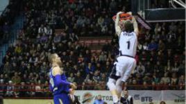 "Локо", УНИКС, "Химки"…  Кто еще не проигрывал в Саратове?