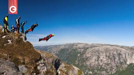 Профессионалы парашютного экстрима