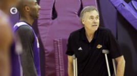 НБА: суперстарт "Никс" и тренер на костылях