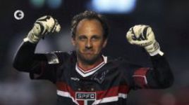 Супергол от вратаря-рекордсмена