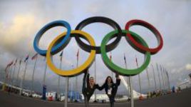 В Сочи подняли олимпийский флаг!