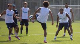 "Зенит" за сутки до АЕЛ