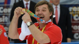 "С Новым годом!": Олег Знарок