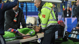 Акинфеева увозят в больницу