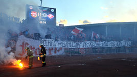 "Арсенал" пострадал за "верхолазов", "Спартак" - за кельтский крест