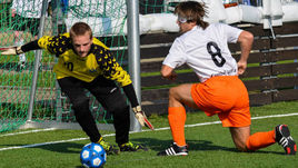 Евгений ШЕЛАЕВ на футбольном поле.