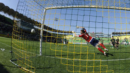 "Анжи" нокаутировал "Томь"