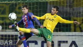 Де Брейне заманивают в Париж, "Барса" нашла замену Дани Алвесу, Попов станет армейцем