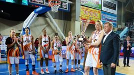 Степанова догнала Гамову - и ушла