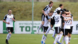 "Анжи" впал в детство