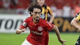 Немного Ругани для Венгера  и бесплатный Луис Адриану для "Лацио"