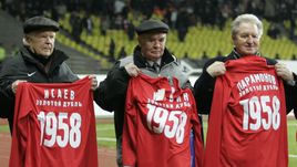 Спартаковские ветераны Анатолий ИСАЕВ, Алексей ИЛЬИН и Алексей ПАРАМОНОВ.