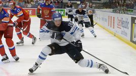 Вторник. Острава. Финляндия – Россия – 3:2 Б. В атаке нападающий сборной Финляндии Александр БАРКОВ (16).