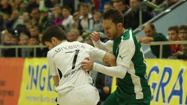 "Дина" сложила чемпионские полномочия