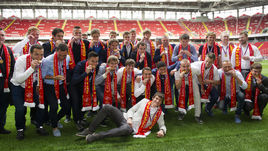 "Спартак-2" наградили золотыми медалями