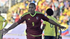 Рондон забивает и целит в финал