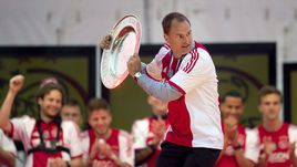 "Аякс" и ПСВ: фабрики звезд