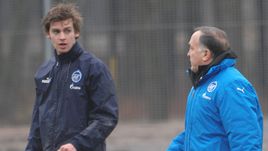 Ломбертс не торопится к Адвокату, "Локо" нашел форварда, Ди Мария между "ПСЖ" и "Баварией"