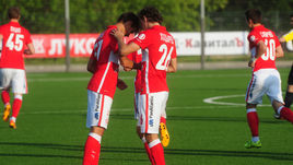 Обуховым по Оренбургу.  "Спартак-2" одержал первую победу в ФНЛ