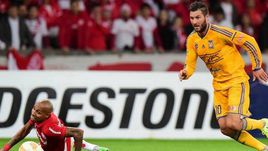 Дебютное поражение Жиньяка и прощание Аймара