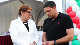 Сегодня. Москва. Ольга СМОРОДСКАЯ и Игорь ЧЕРЕВЧЕНКО.