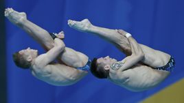 Россия открыла счет медалям в прыжках