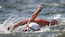 Крапивина измотала мужчин