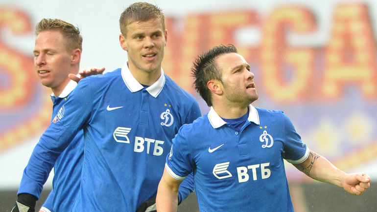 Александру КОКОРИНУ и Матье ВАЛЬБУЭНА необходим крепкий тыл. Фото Татьяна ДОРОГУТИНА