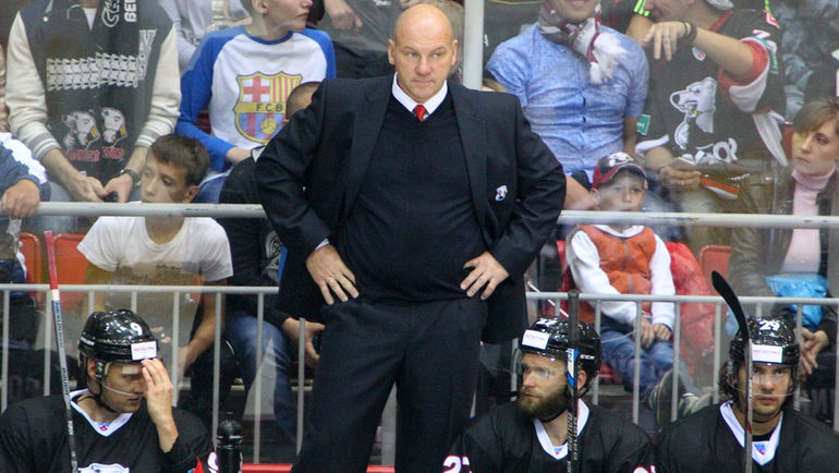 Андрей НИКОЛИШИН на скамейке