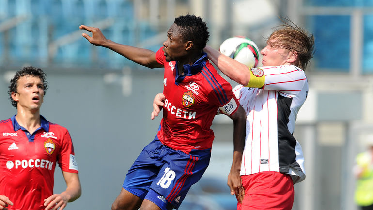 Единоборство Ахмеда МУСЫ (№ 18) и Дмитрия БЕЛОРУКОВА. Фото Алексей ИВАНОВ,