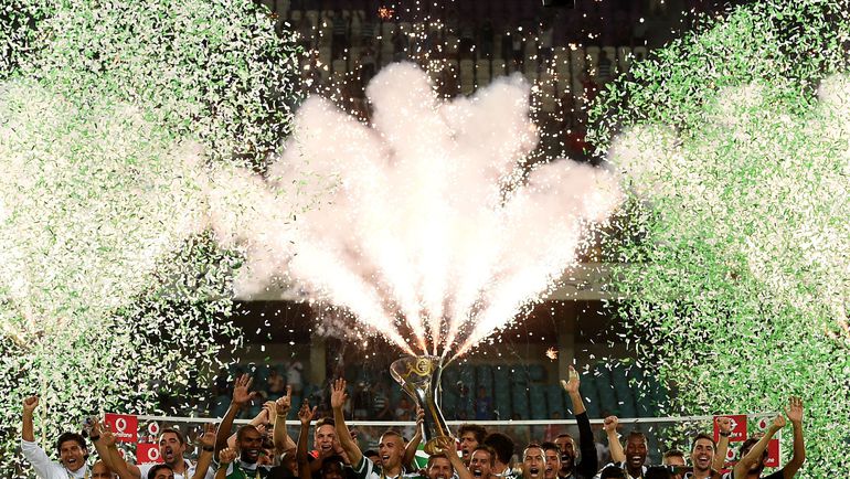 Лиссабонцы радуются командному успеху. Фото REUTERS