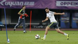 "Ман Сити" замахнулся на Бензема, "Ювентус" пытается купить Гюндогана