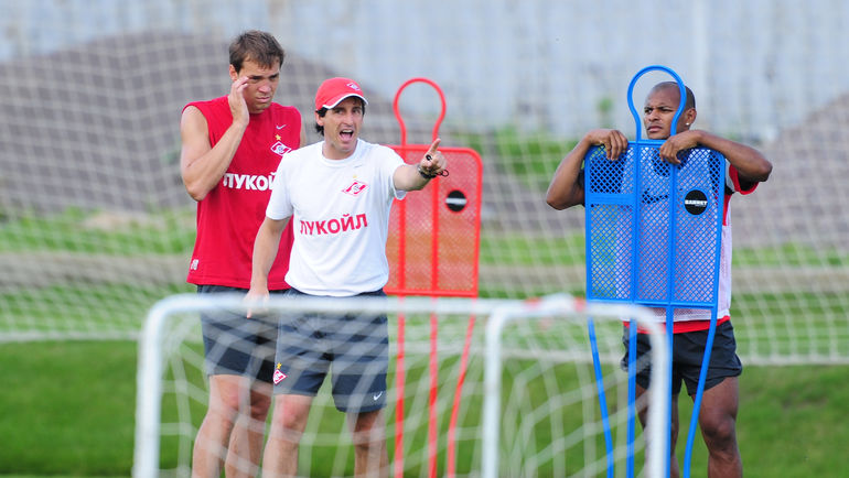 2012 года. Артем ДЗЮБА, Унаи ЭМЕРИ и АРИ. Фото Антон СЕРГИЕНКО,