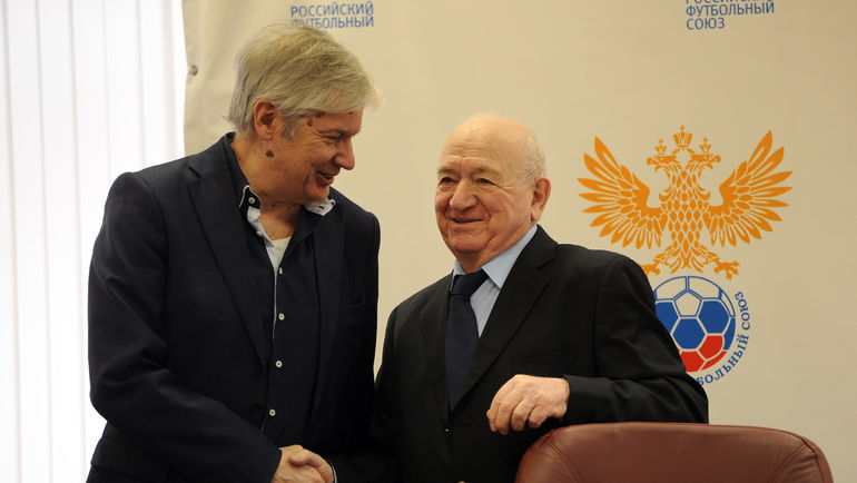 Анатолий ВОРОБЬЕВ и и.о. президента РФС Никита СИМОНЯН. Фото Александр ФЕДОРОВ,