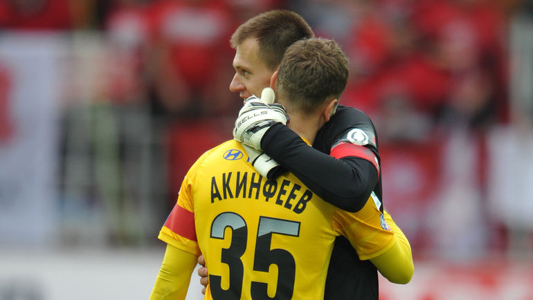 Артем РЕБРОВ и Игорь АКИНФЕЕВ: 0:4 в первом дерби на