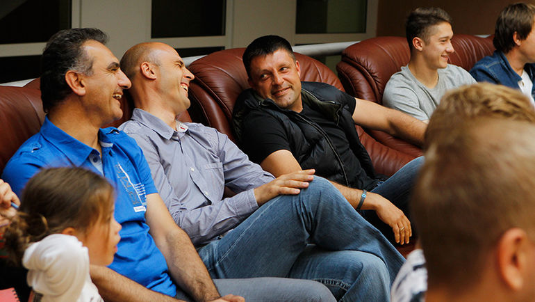 Пятница. Баковка. Игроки и тренеры